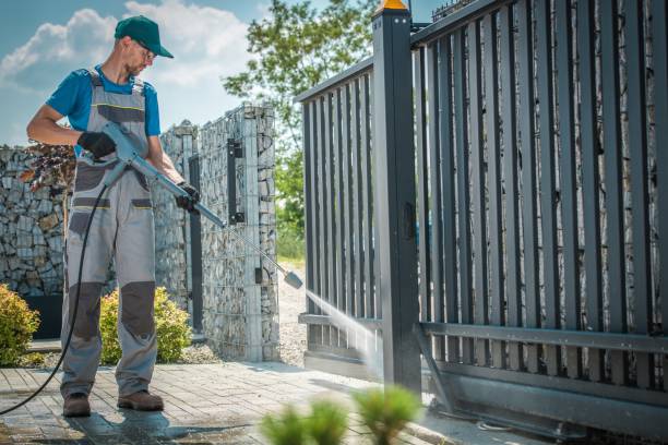 Best Animal Enclosure Cleaning  in Highland Acres, DE